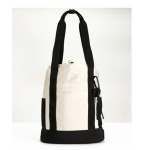 2 in 1 Convertible Tote bag by Sweaty Betty, great condition!